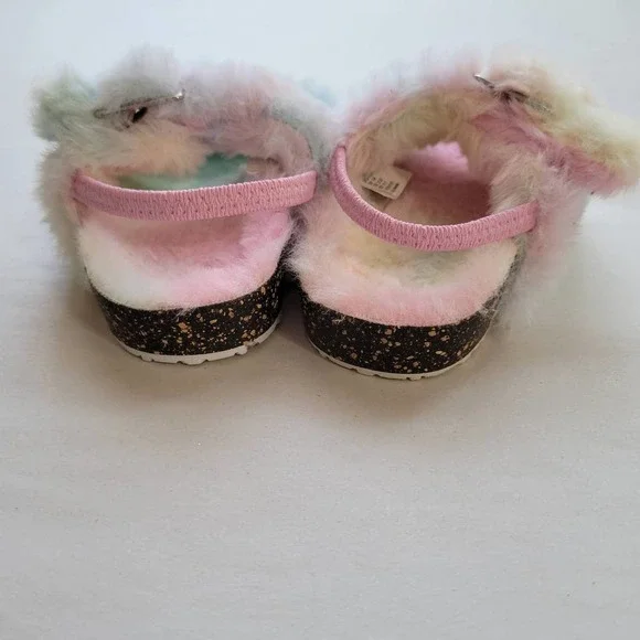 Wonder Nation Tie Dye Open Toe Fuzzy Sandals - Picture 5 of 7